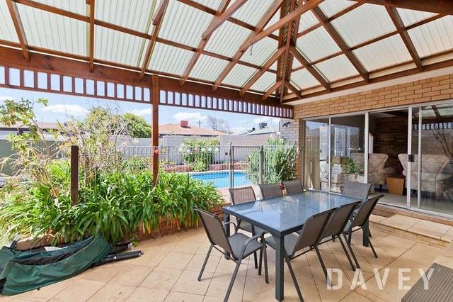 31 Hanley Place, WA 6025