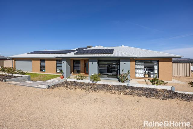 2 The Peaks Terrace, NSW 2650