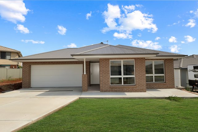 48 Finnegan Crescent, NSW 2333
