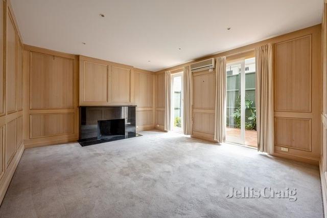 1/1B Ormsby Grove, VIC 3142