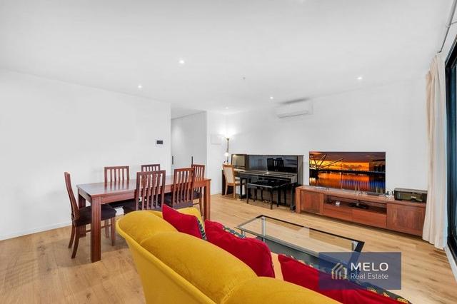 2503/8 Hallenstein Street, VIC 3011