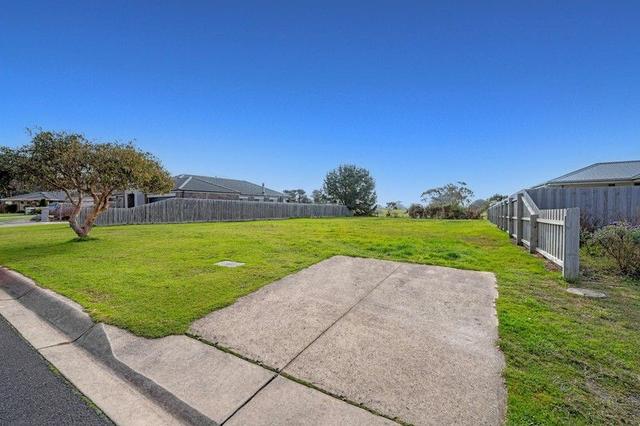 25 Madeira Close, VIC 3305