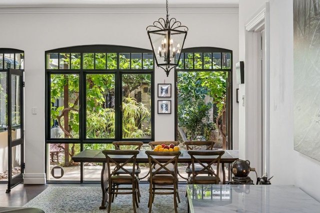 4 Rose Street, WA 6162