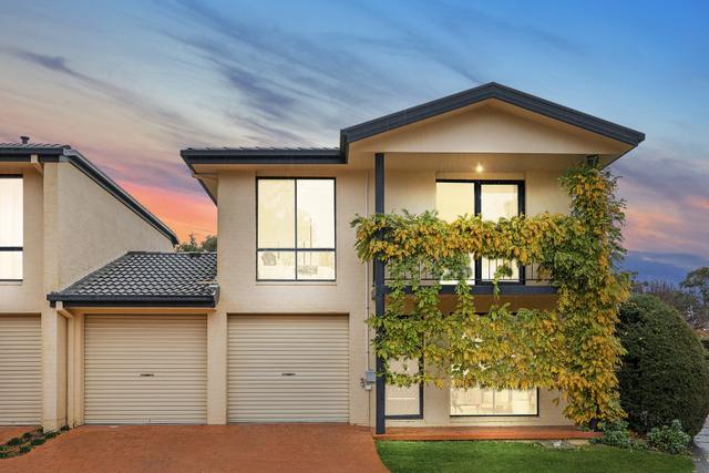 2/10 Marou Place, ACT 2913