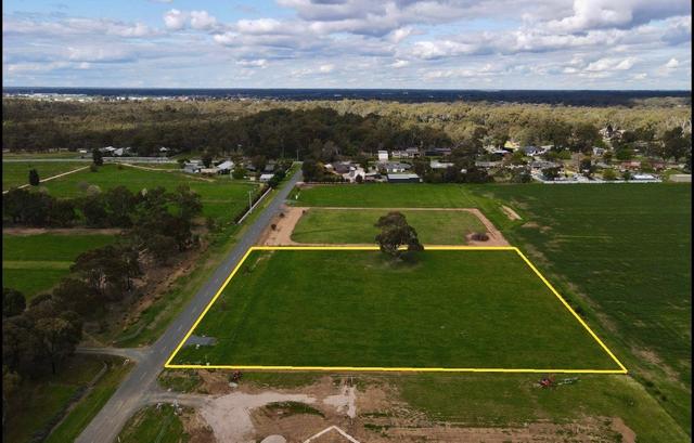 134 Latham Road, VIC 3564