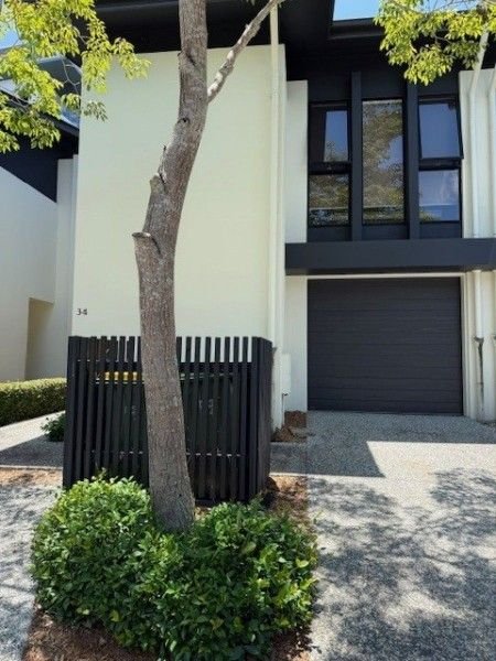 ID:21165511/34 Easthill Drive, QLD 4226