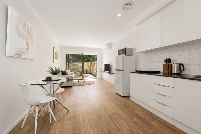 2/316 St Vincents Road, QLD 4014