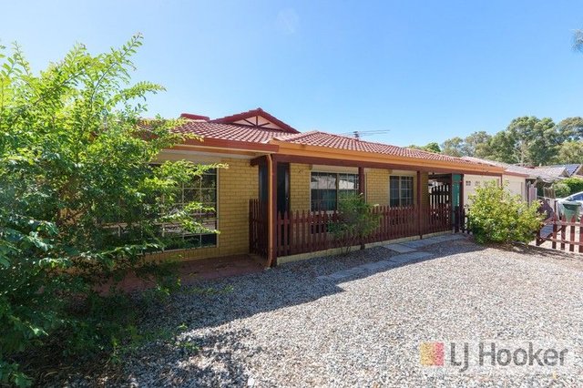 72 Lewis Jones Cross, WA 6056