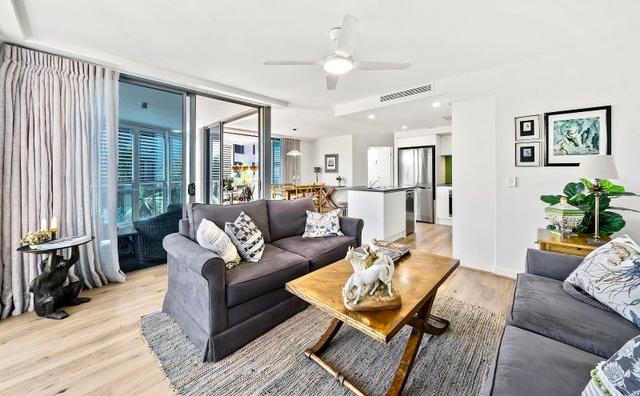 2101/438 Marine Parade, QLD 4216