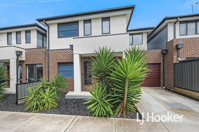 35 Donatello Crescent, VIC 3805