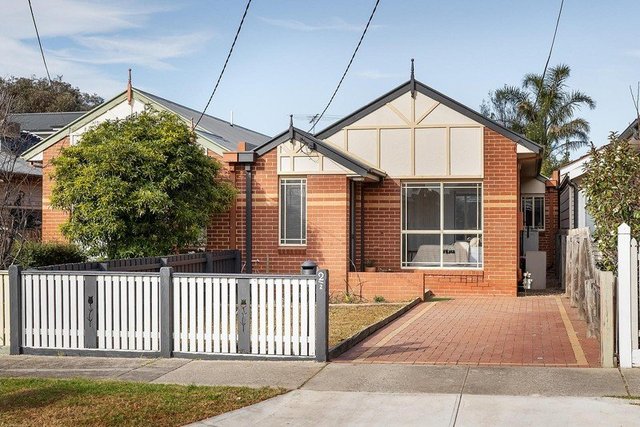 2/2 Waratah Street, VIC 3044