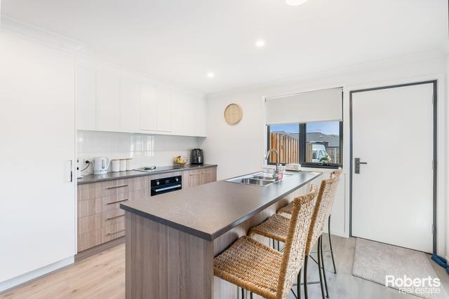 2/13 Lille Street, TAS 7030