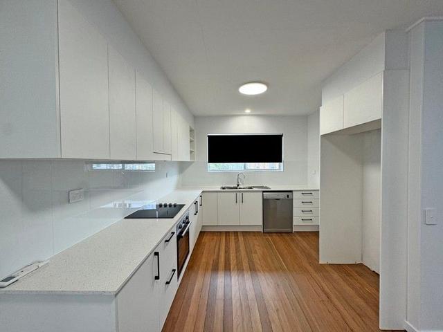 2/15 Dingle Avenue, QLD 4551