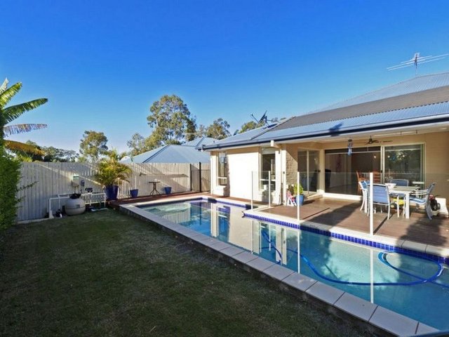 8 Helidon Grove, QLD 4208