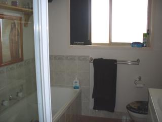 Bathroom (2009-09-29)