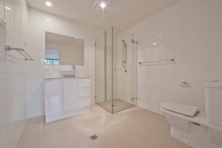 Bathroom (2016-03-02)