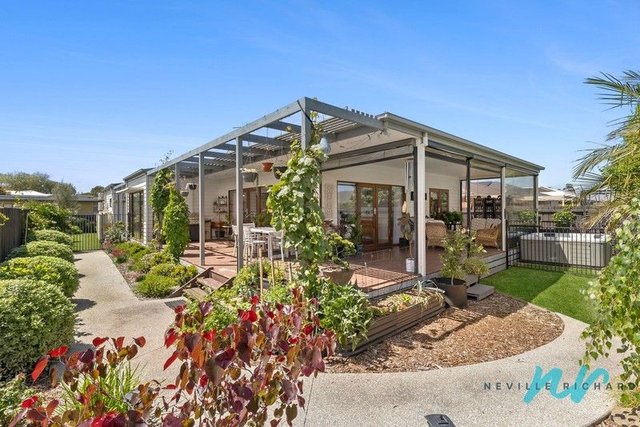 25 Beachside Crescent, VIC 3223