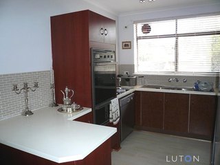 1 kitchen.JPG