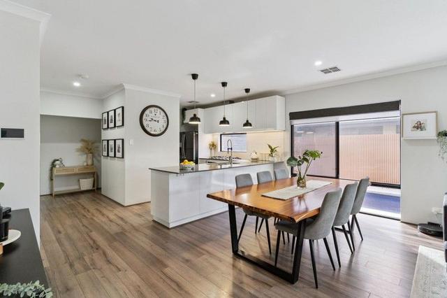 327 Woollcott Avenue, WA 6055