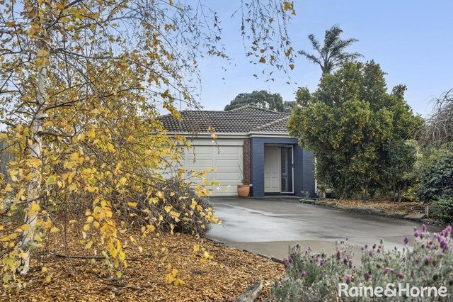 4 Clover Court, VIC 3434