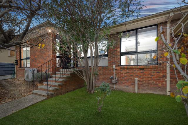 2/28 The Glen, VIC 3156