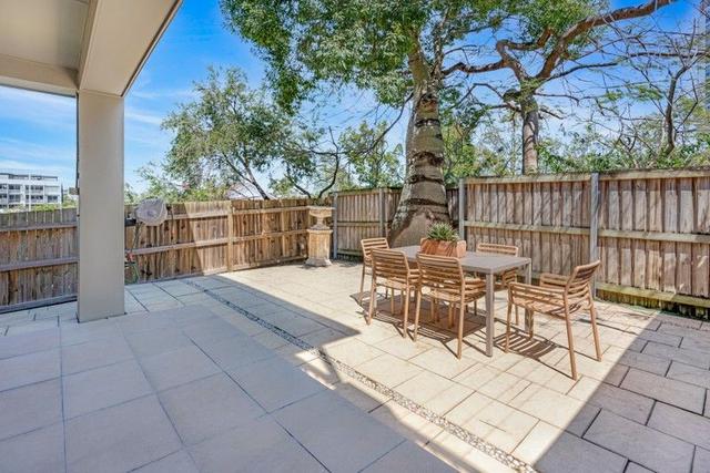 2/20 Keith Street, QLD 4067