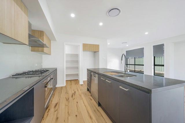 3 Broadaxe Way, NSW 2446