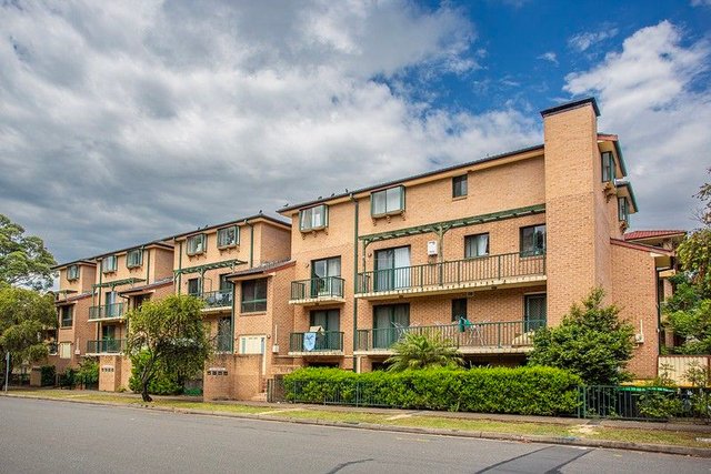 4/1 Early St, NSW 2150