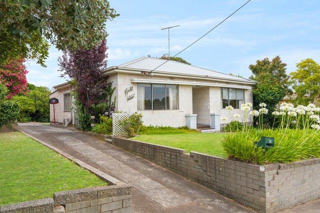 12 Roberts Road, VIC 3216