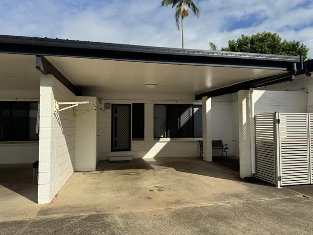 2/104 Mitchell Street, QLD 4810