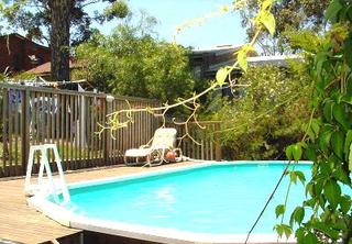 Pool area (2003-01-13)