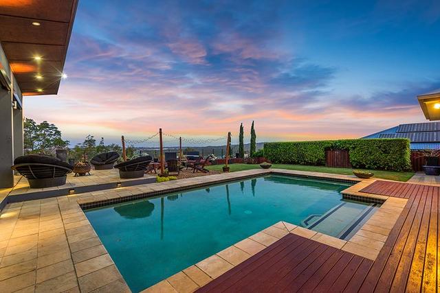 21 Salvado Drive, QLD 4211