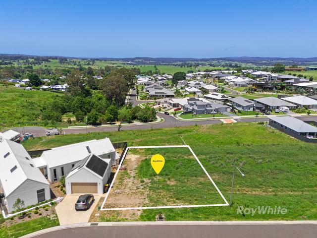 8 Melville Place, NSW 2538