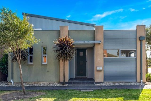 2 Bristow Lane, VIC 3064