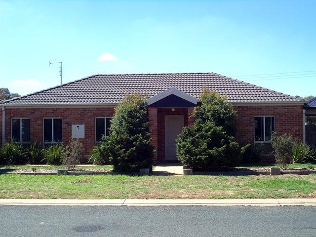 1/56 Lawson Drive, NSW 2731