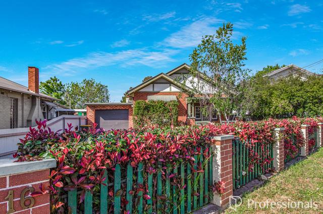 16 Gormly Avenue, NSW 2650