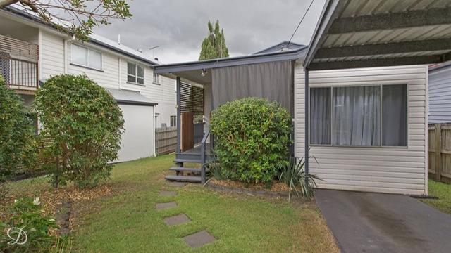 19 Nicholson Street, QLD 4053