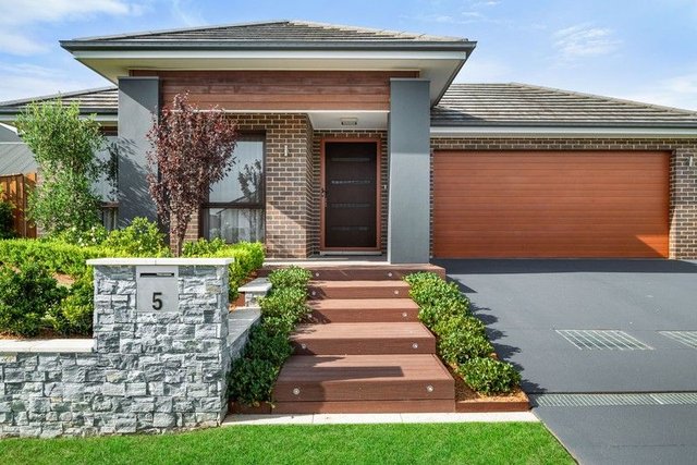 5 Gaudry Street, NSW 2570