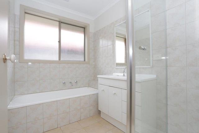 2/1388 Heatherton Road, VIC 3175