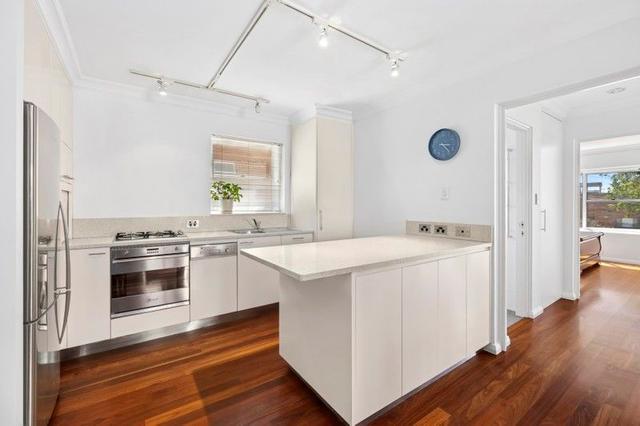 2/20 Augusta Road, NSW 2095