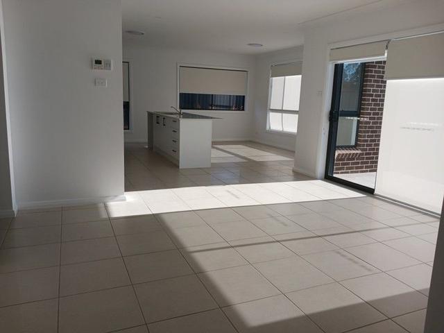 75 Bell St, NSW 2572