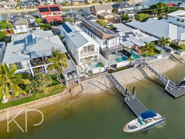 21A Barracuda Court, QLD 4221