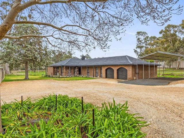 81 Redbank Road, VIC 3660