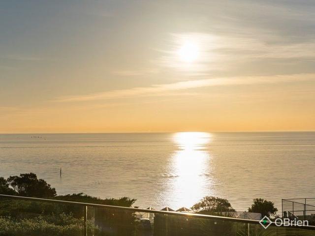 1 Rosserdale Crescent, VIC 3930