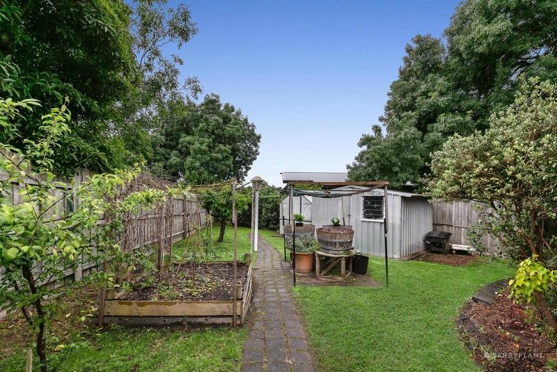 https://images.allhomes.com.au/property/photo/0eac9bc2de985be7a3d4a6c0cc829ba1_hd.jpg