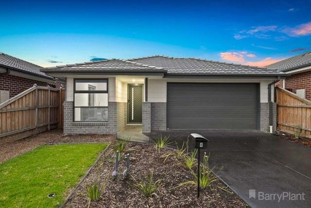 8 Shirley Street, VIC 3810