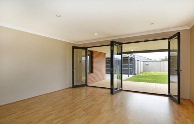 169 Elmridge Parkway, WA 6069