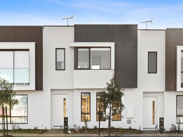 25 Parkfield Boulevard, VIC 3217