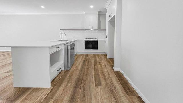 12 Flinders Avenue, NSW 2850