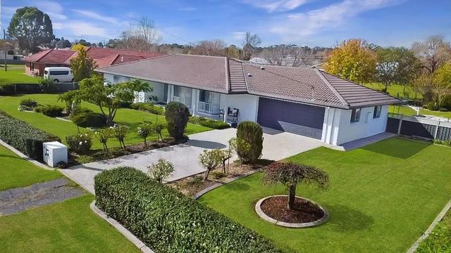17 Grey Street, NSW 2370